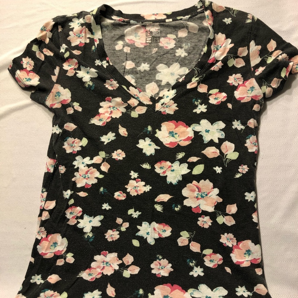 2 Nollie Medium Patterned Short-Sleeve Tees